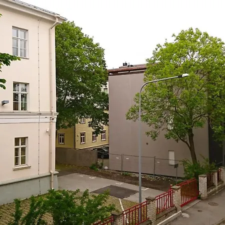 4r Apartment *